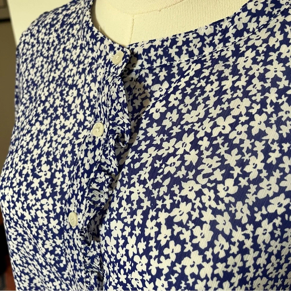jcrew blouse tiny blue floral size l - Picture 3 of 8